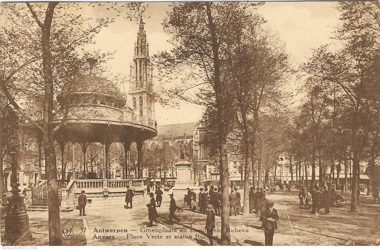 antwerp-groenplaats-and-statue-of-rubens