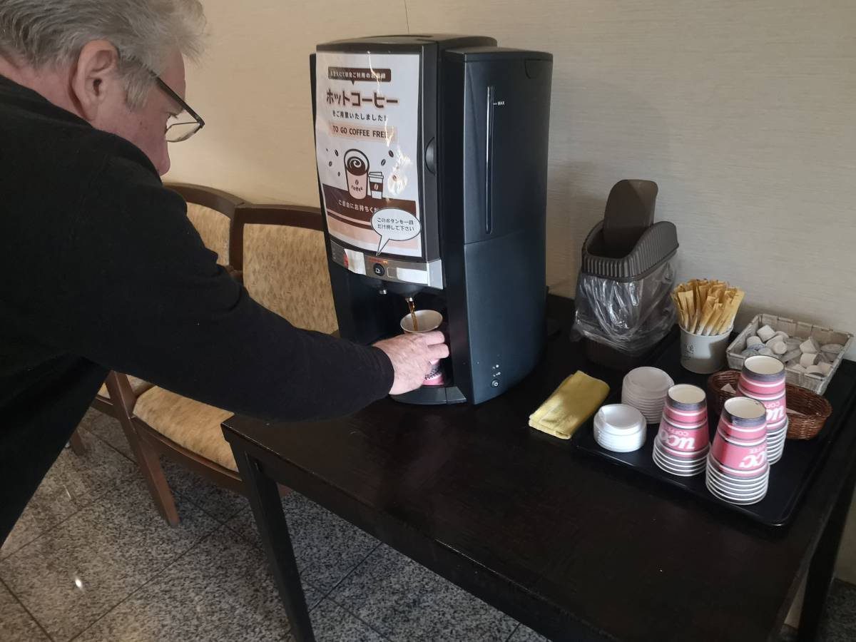 Free coffee to go Free coffee to go